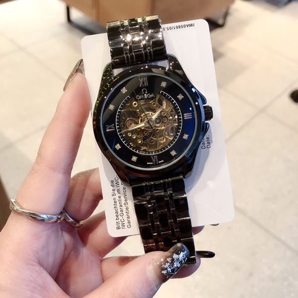 ブランド時計角部分ディテール